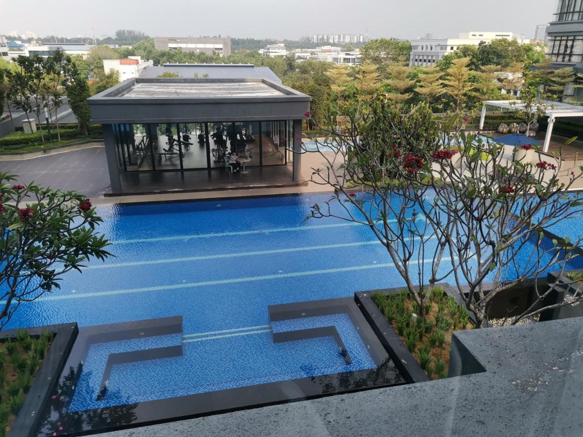 Alocasia Geniehome 3Br Free Wifi @ Utropolis Shah Alam Exterior photo